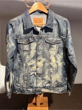 Levi's Trucker Jacket Destroyed Bleached Jean Denim